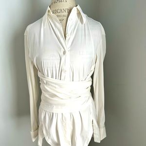 White cotton with Polyamide wrap blouse.